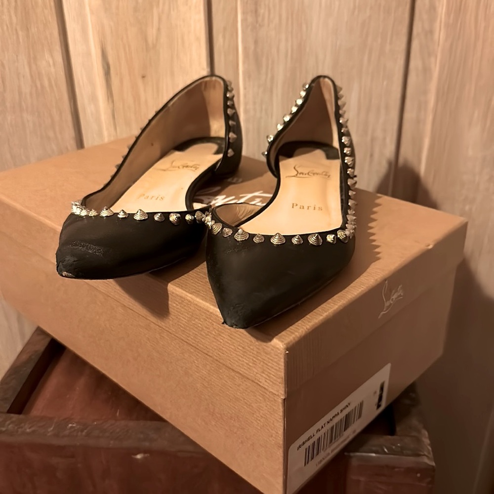 Christian louboutin soiled flats sz36